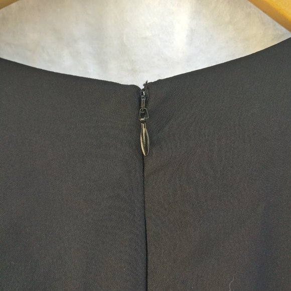 Parker Black Ruffled Dress size 4, Lightweight Short Black Dress fully Lined - Picture 3 of 6